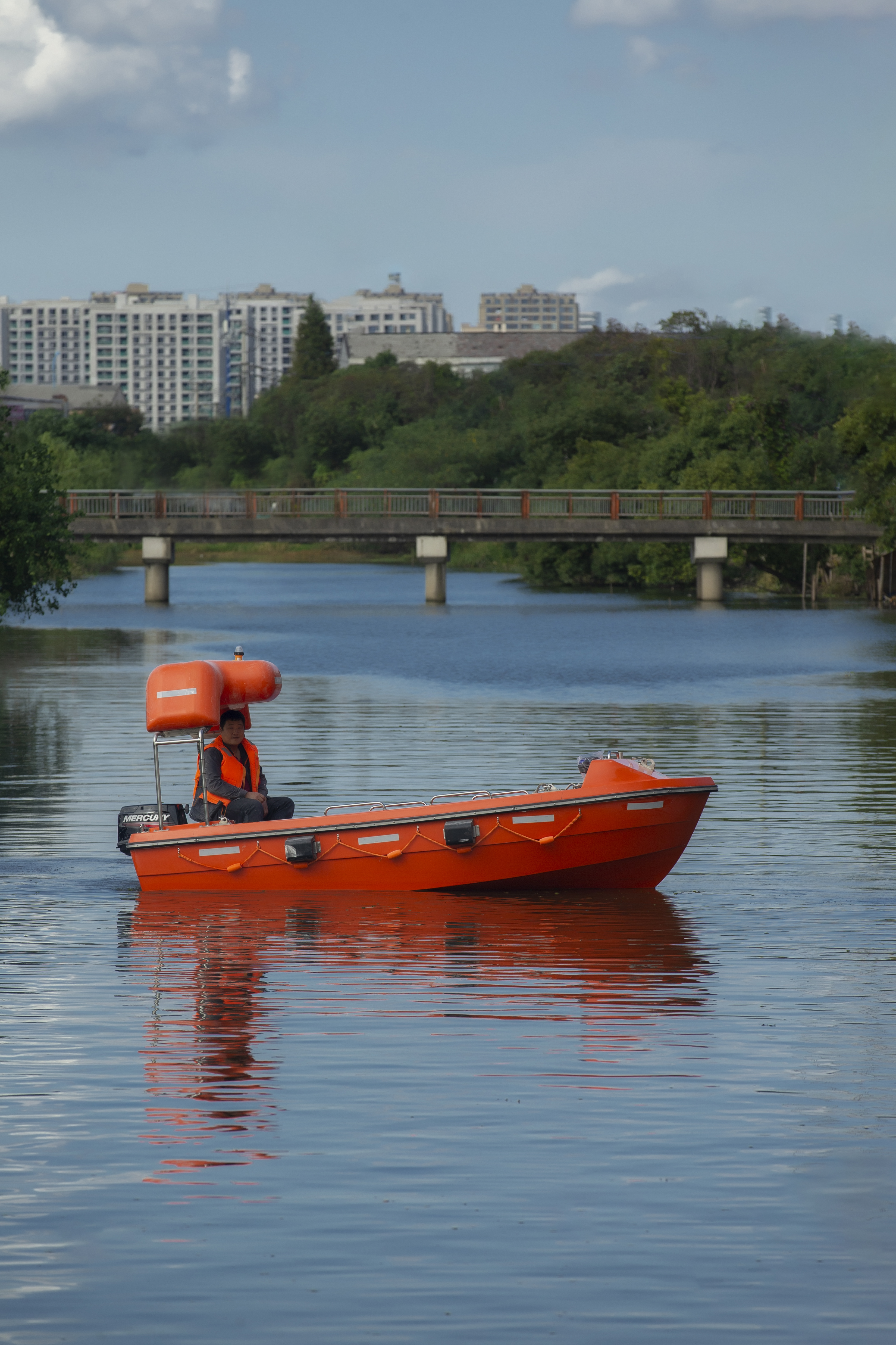 Спасательная лодка