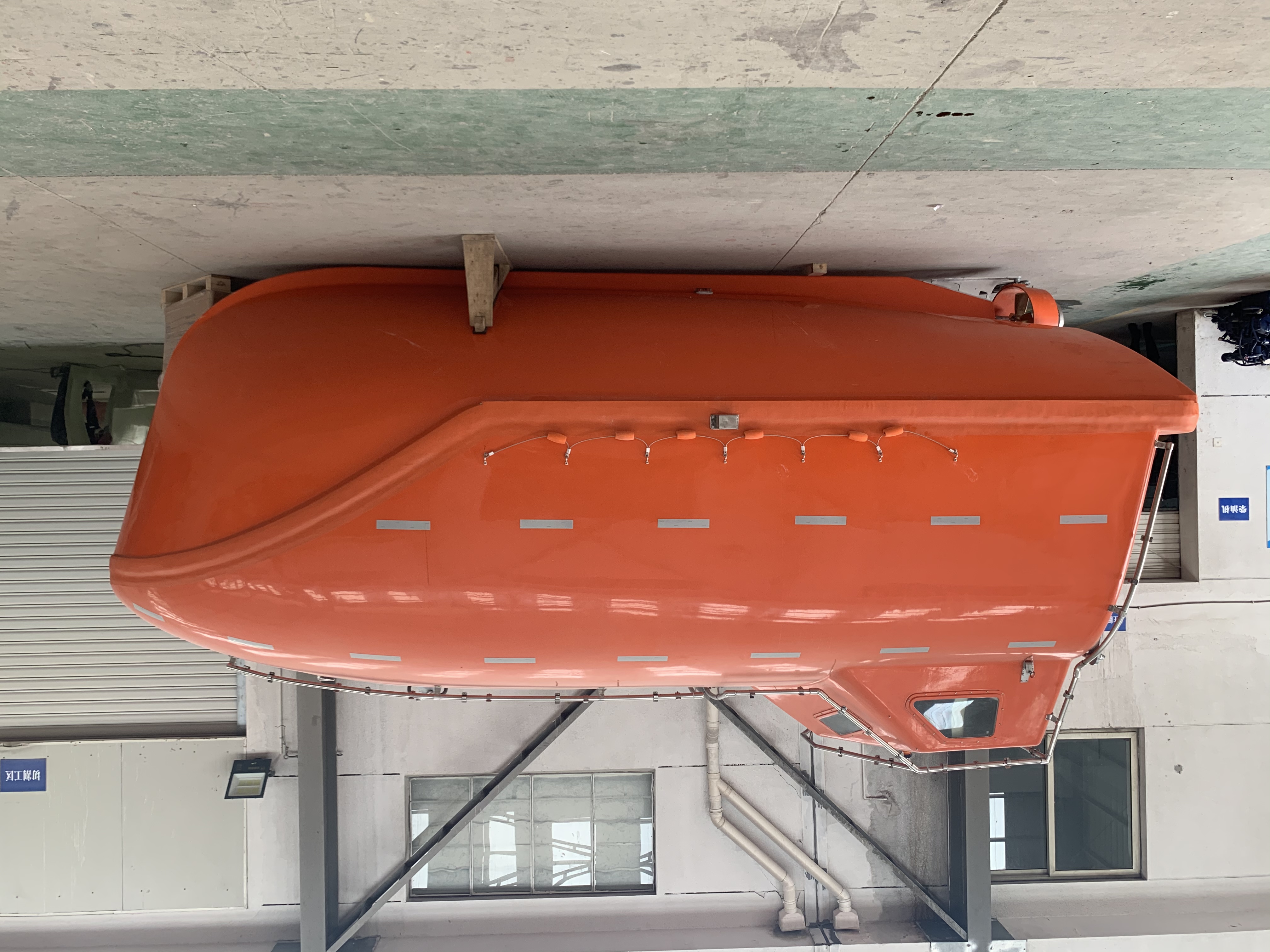 преимущества свободных спасательных шлюпок (3)